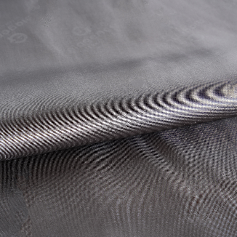 Wytłoczona podszewka A/V z diagonalu