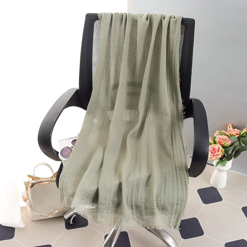 G245 Hidżab z miękkiego i oddychającego woalu