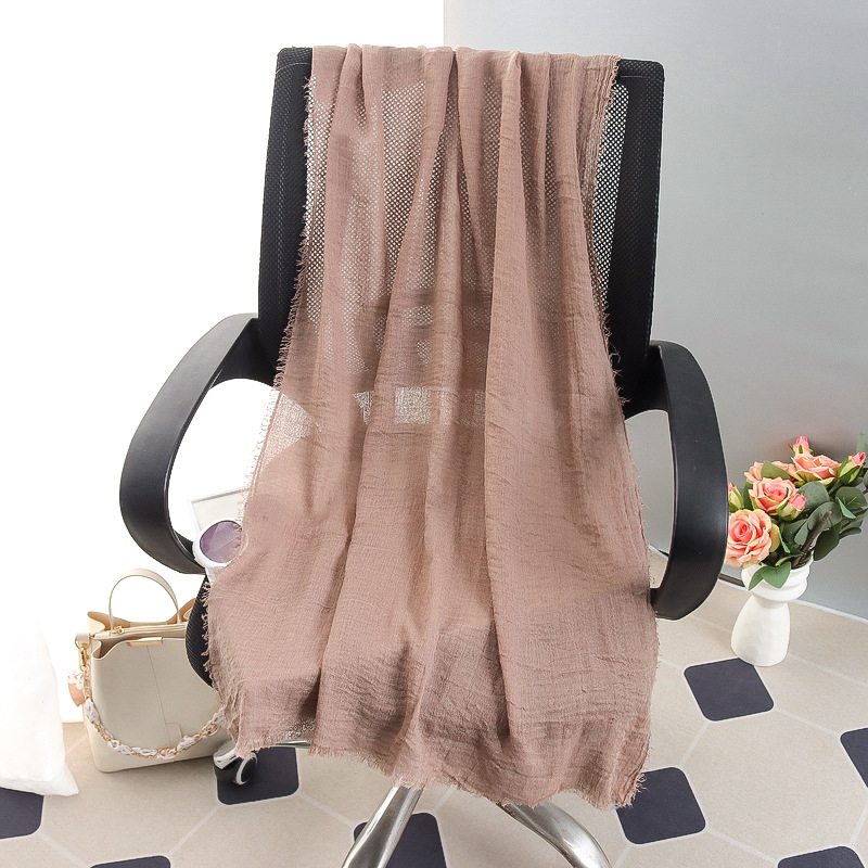 G245 Hidżab z miękkiego i oddychającego woalu