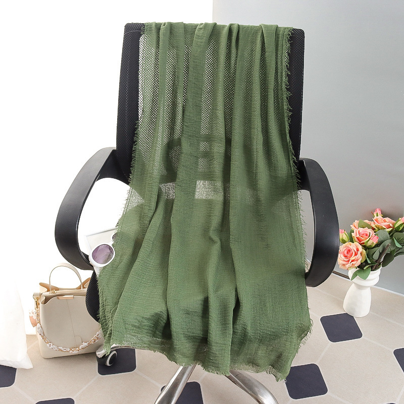 G245 Hidżab z miękkiego i oddychającego woalu