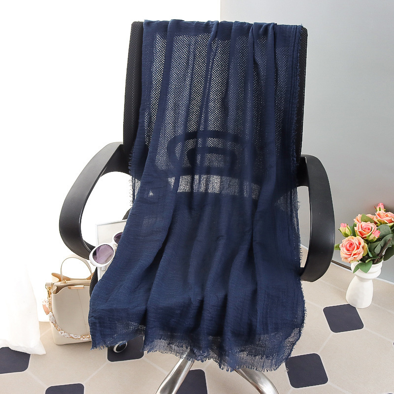 G245 Hidżab z miękkiego i oddychającego woalu