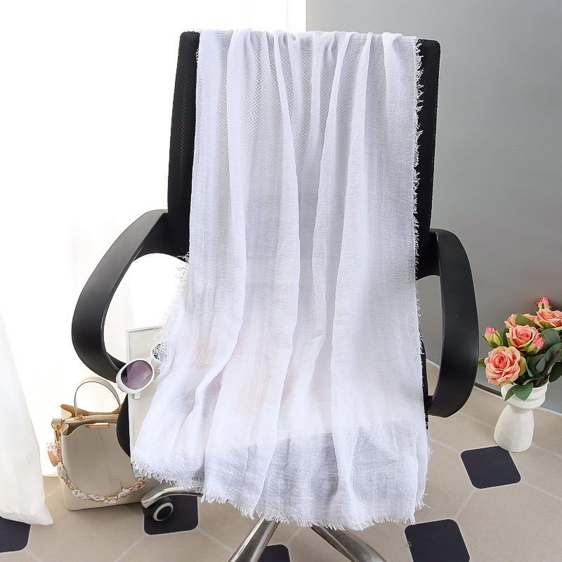 G245 Hidżab z miękkiego i oddychającego woalu