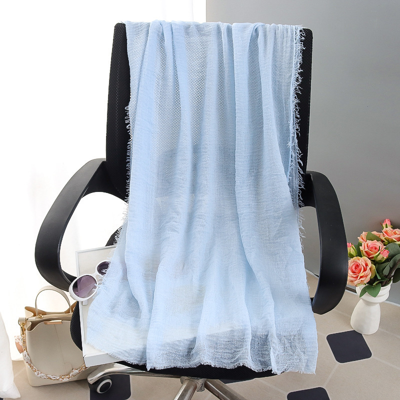 G245 Hidżab z miękkiego i oddychającego woalu