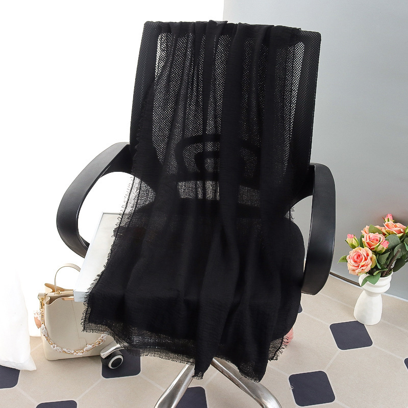 G245 Hidżab z miękkiego i oddychającego woalu