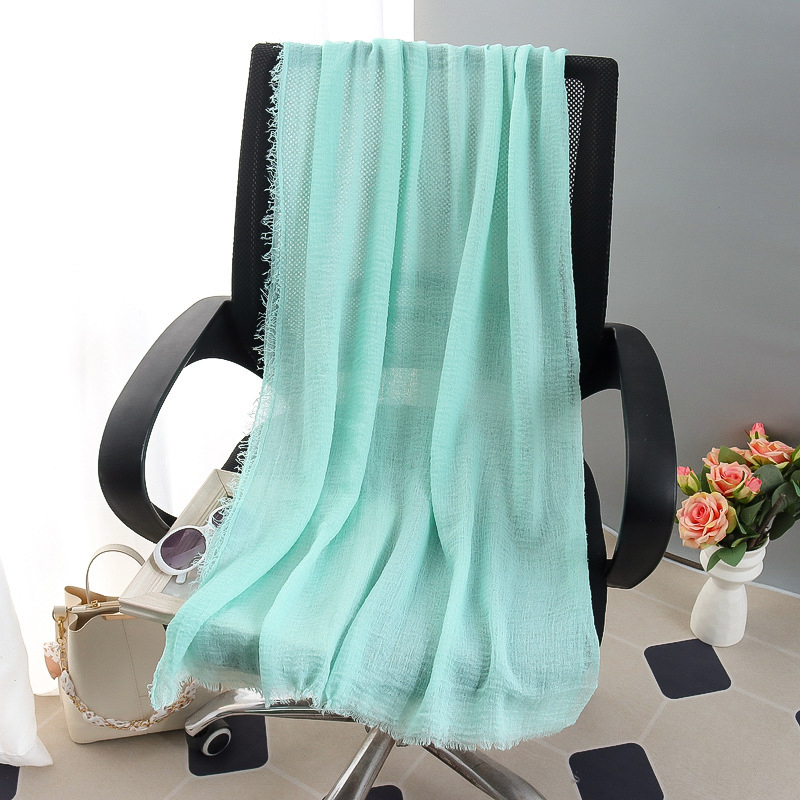 G245 Hidżab z miękkiego i oddychającego woalu