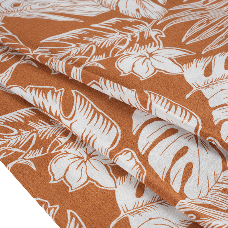 Bogata tkanina krepowa z nadrukiem