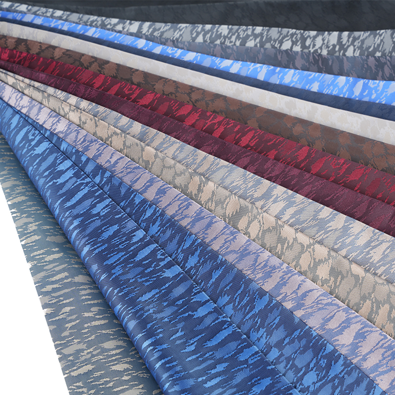 Żakard kationowy w panterkę