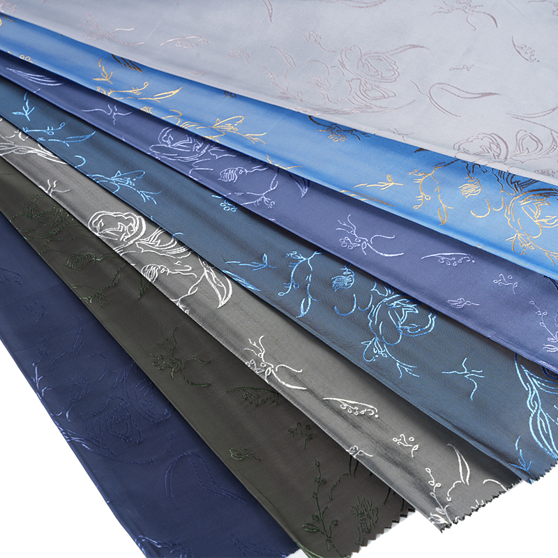 Żakardowy element kwiatowy z fotowoltaiką