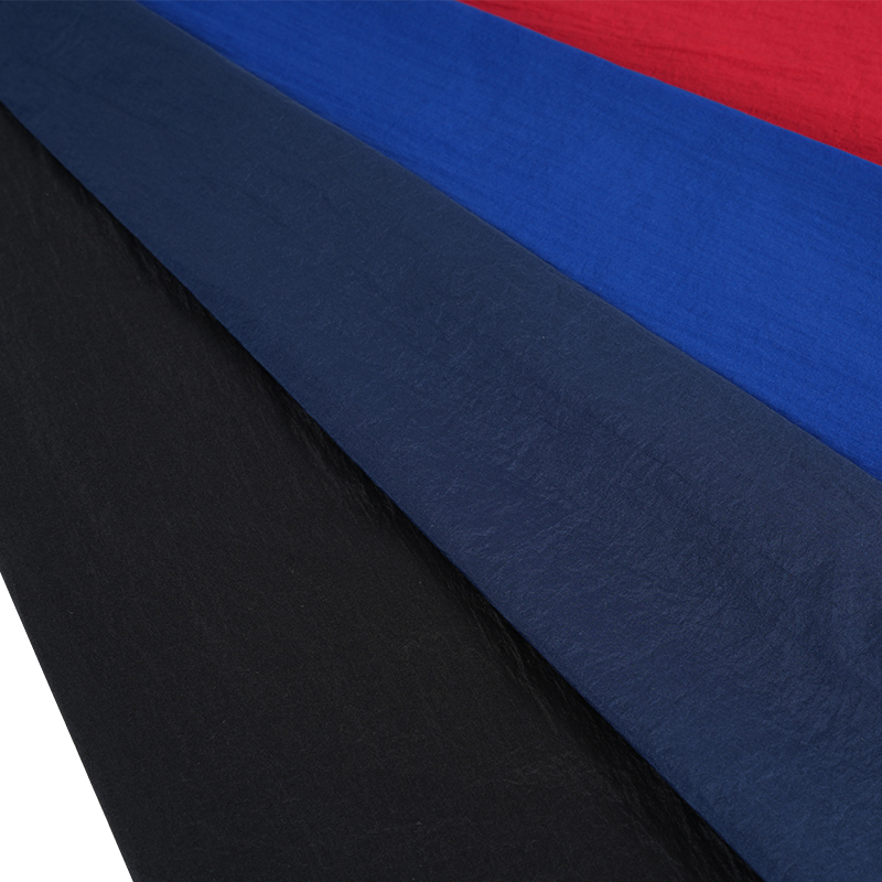 400T Półmatowa, nylonowa tkanina barwiąca o niskiej elastyczności