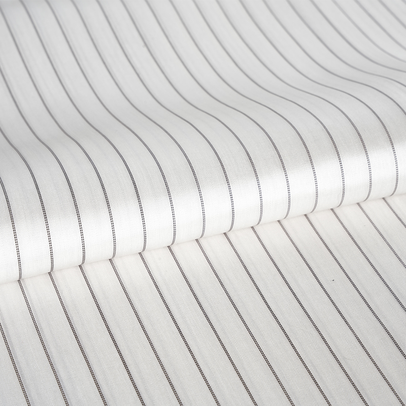 Jedwabna podszewka rękawów