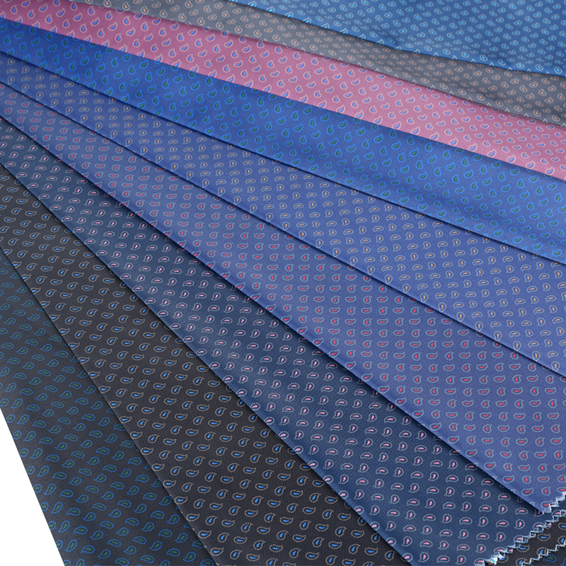 Jedwabna tkanina Schmidt z nadrukiem małych nerkowców