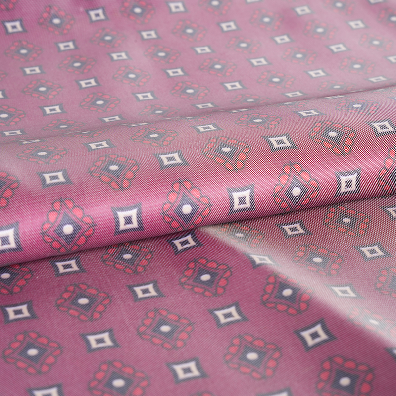 Druk skośny na tkaninie PV