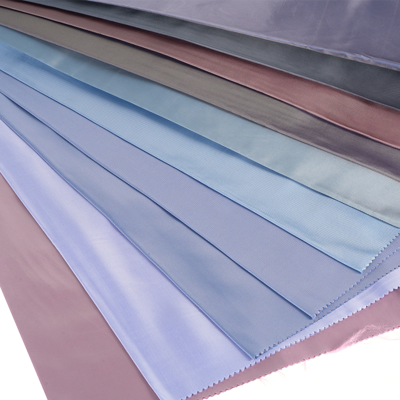 Tkanina PV o średnim skośnym splocie